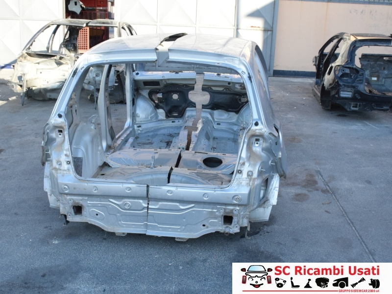 Fianco Fiancata Destra Volkswagen Golf 6 - 27008 Fianco Fiancata Destra Volkswagen Golf 6 - 27008