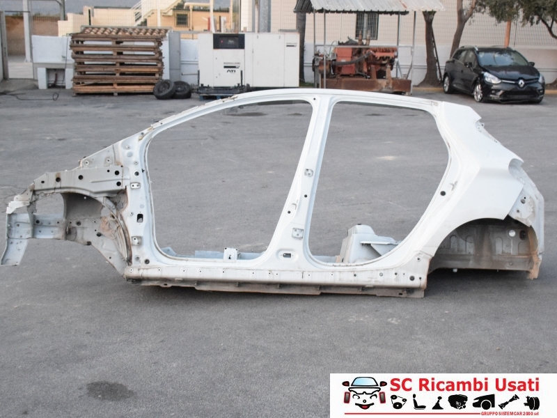 Fianco Fiancata Sinistra Renault Zoe - 30575 Fianco Fiancata Sinistra Renault Zoe - 30575