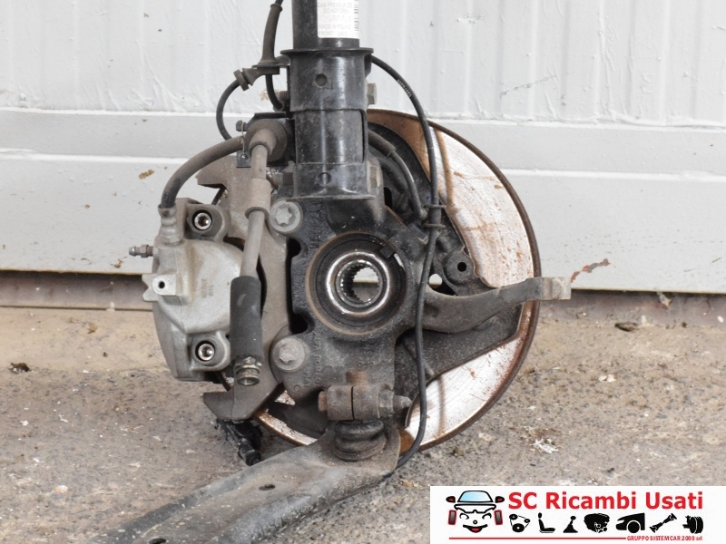 Mozzo Montante Anteriore Dx Fiat Panda 1.3 4x4 - 33054 Mozzo Montante Anteriore Dx Fiat Panda 1.3 4x4 - 33054