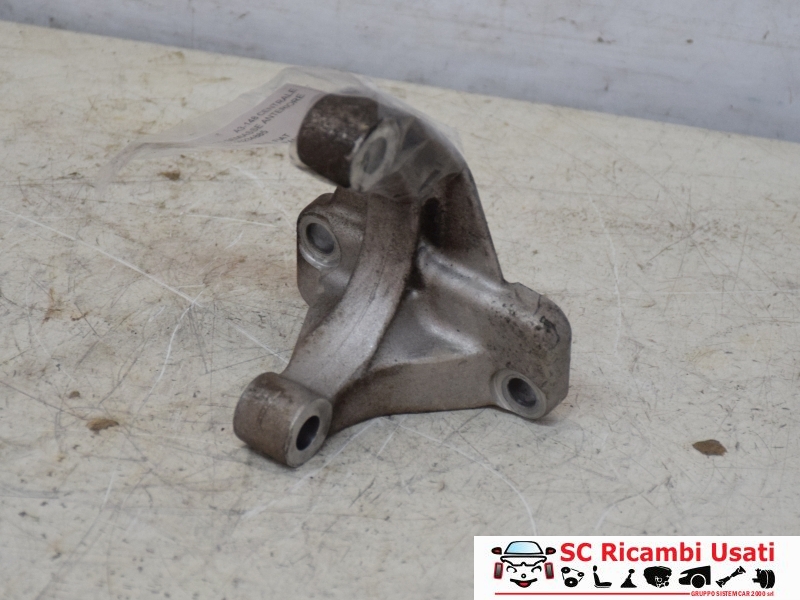 Supporto Semiasse Anteriore Destro Fiat New Panda 55234885 - 33368 Supporto Semiasse Anteriore Destro Fiat New Panda 55234885 - 33368