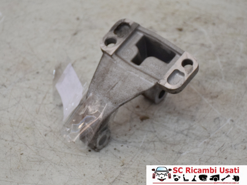 Supporto Semiasse Anteriore Destro Fiat New Panda 55234885 - 33368 Supporto Semiasse Anteriore Destro Fiat New Panda 55234885 - 33368