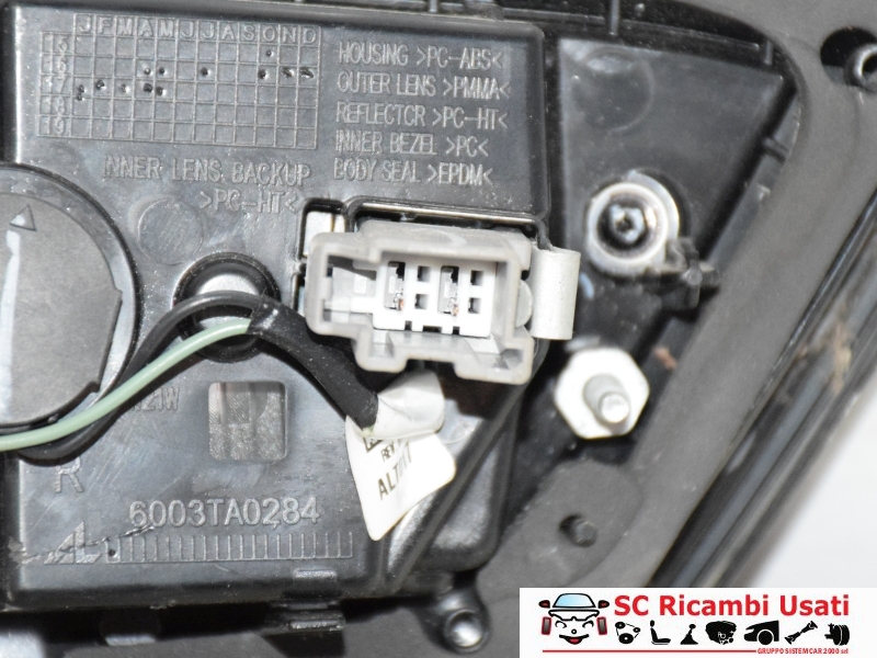 Fanale Posteriore Destro Jeep Compass Sport 55112836AA 53335033 Fanale Posteriore Destro Jeep Compass Sport 55112836AA 53335033