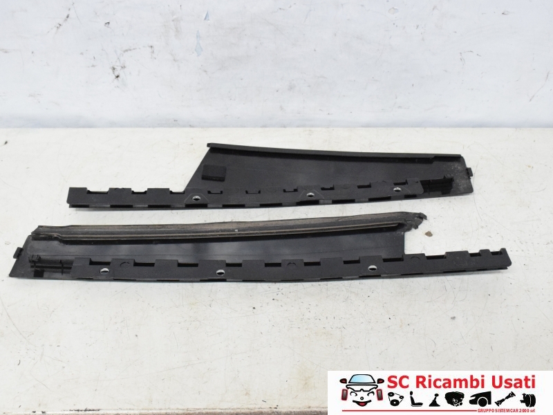 Modanatura Porta Posteriore Sinistra Jeep Renegade 52109372 52109374 Modanatura Porta Posteriore Sinistra Jeep Renegade 52109372 52109374