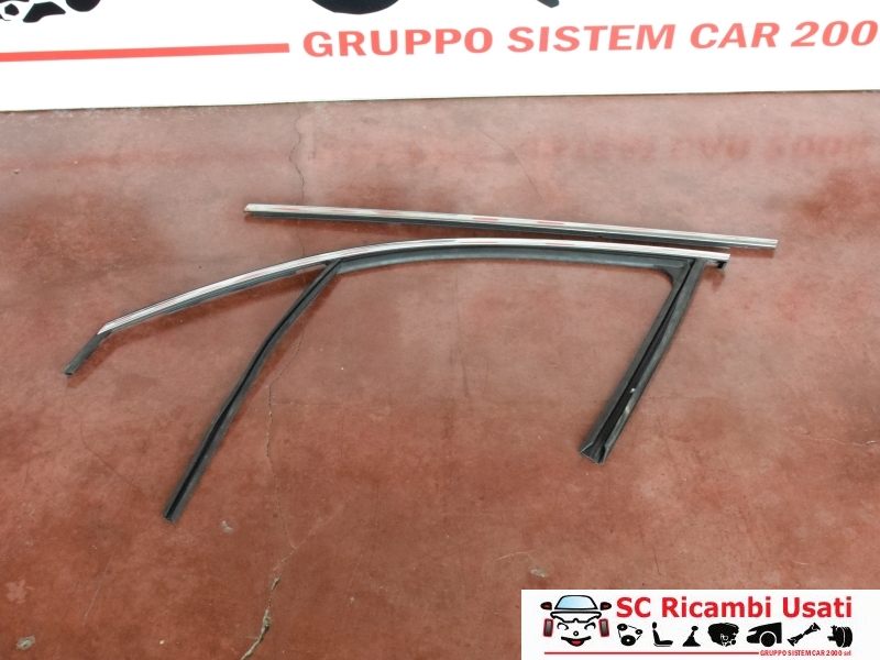 Guarnizione Anteriore Sinistra Cromata Fiat 500x Guarnizione Anteriore Sinistra Cromata Fiat 500x
