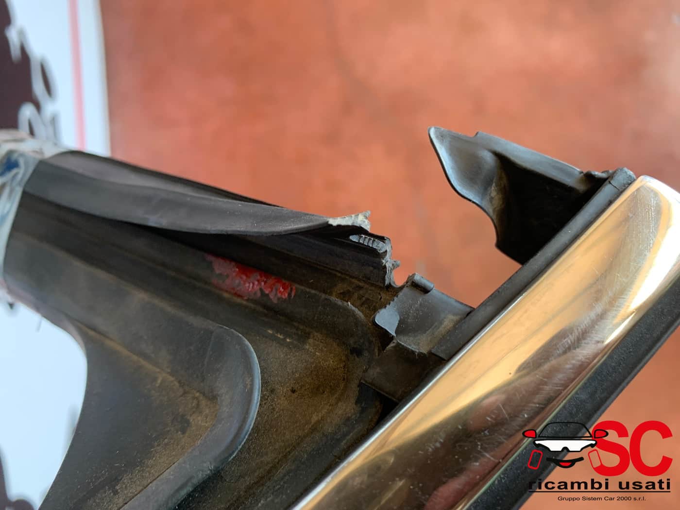 Guarnizione Porta Anteriore Dx Cromata Fiat 500x  - Q00277