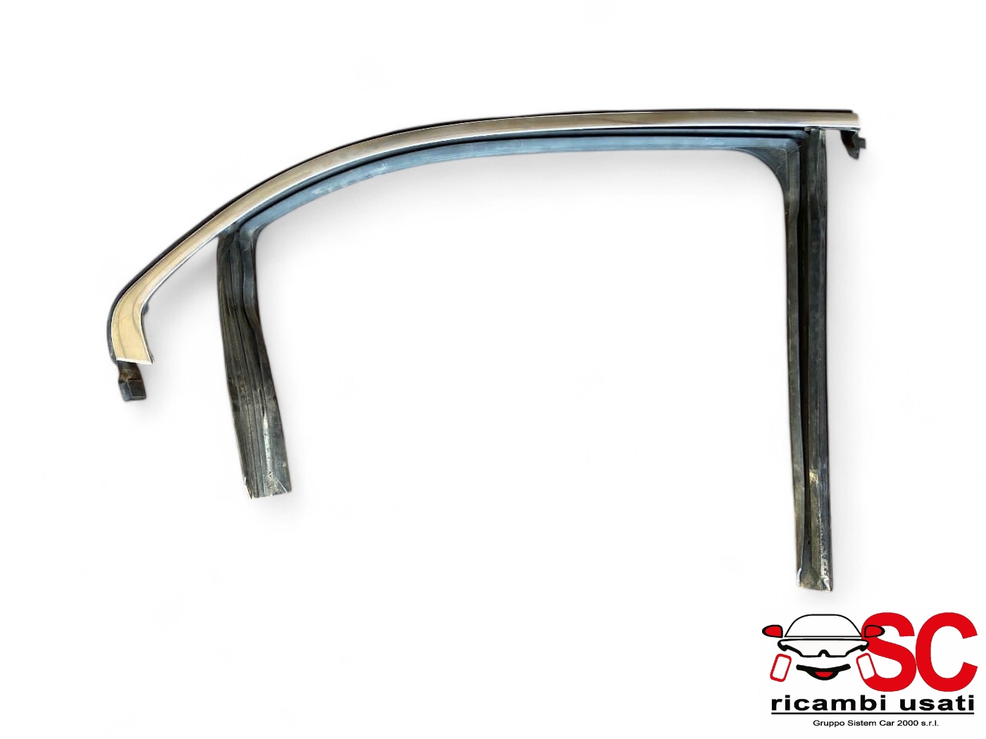 Guarnizione Porta Posteriore Dx Cromata Fiat 500x - Q00282 Guarnizione Porta Posteriore Dx Cromata Fiat 500x - Q00282