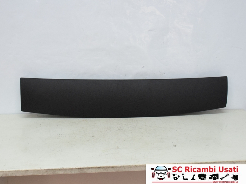 Cornice Centrale Portellone Jeep Compass - Q00296 Cornice Centrale Portellone Jeep Compass - Q00296