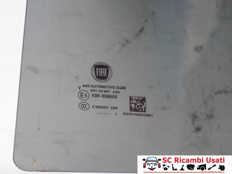 Vetro Scendente Posteriore Sinistro Fiat 500x 51941688 - Q00309 Vetro Scendente Posteriore Sinistro Fiat 500x 51941688 - Q00309