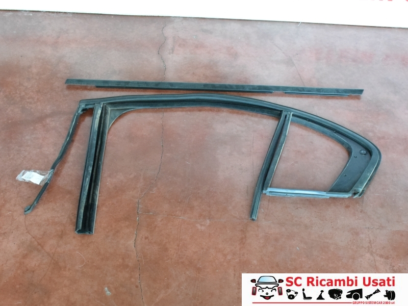 Guarnizione Porta Posteriore Sinistra Fiat Tipo Guarnizione Porta Posteriore Sinistra Fiat Tipo