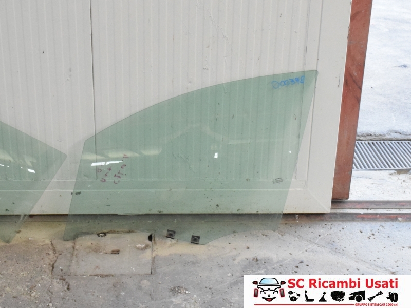 Vetro Scendente Anteriore Sinistro Renault Clio 4 Vetro Scendente Anteriore Sinistro Renault Clio 4