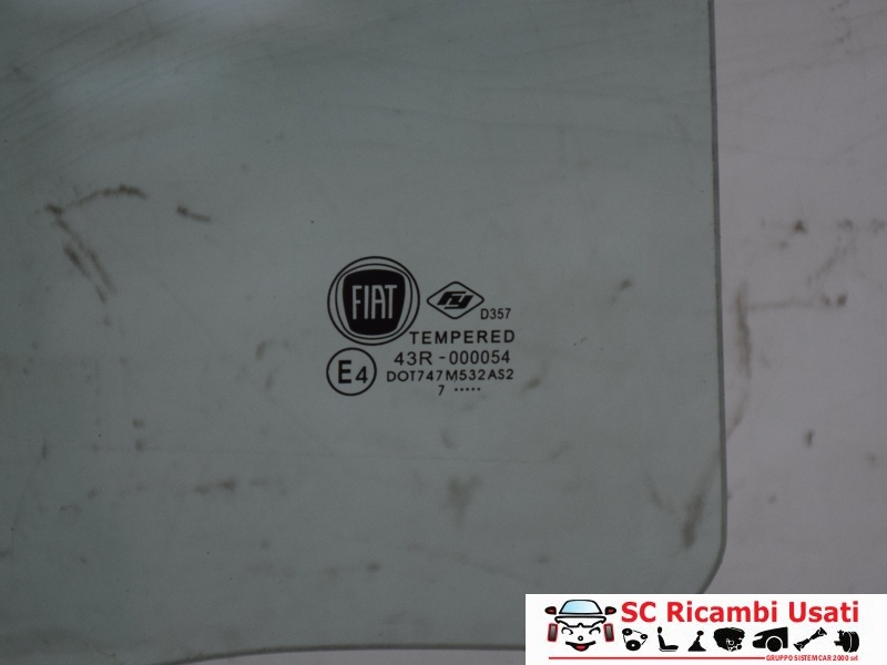 Vetro Posteriore Destro Fiat New Panda - Q00491 Vetro Posteriore Destro Fiat New Panda - Q00491