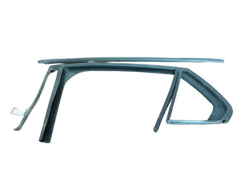 GUARNIZIONE PORTIERA POSTERIORE SINISTRA FIAT Tipo Serie (356_) Station Wagon (16>)