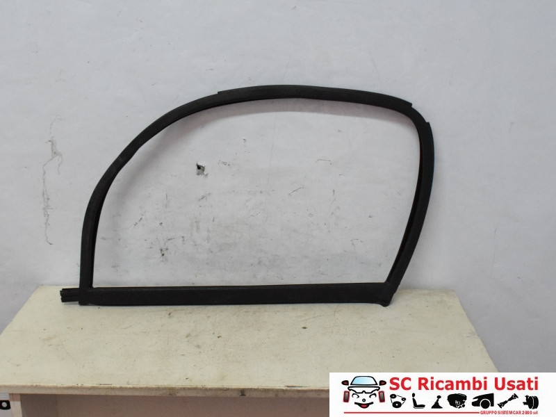 GUARNIZIONE PORTIERA ANTERIORE DESTRA FIAT Ducato 6° Serie 1340464080 (17>21)