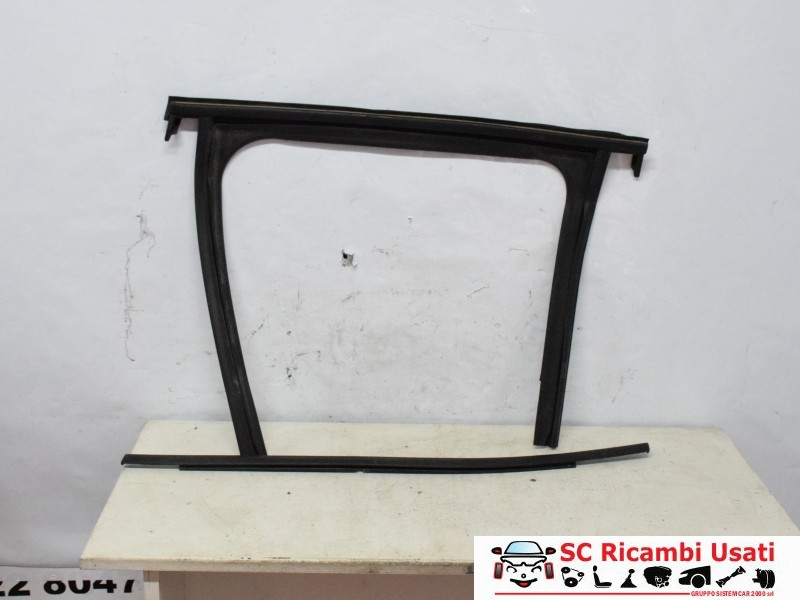 GUARNIZIONE PORTIERA POSTERIORE SINISTRA JEEP Renegade Serie (18>)