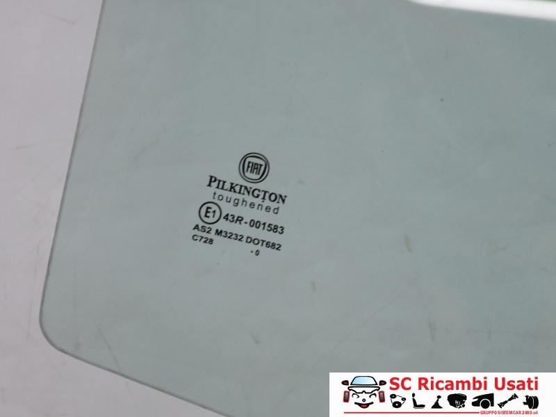VETRO SCENDENTE ANTERIORE DESTRO FIAT 500 Serie 52108392 (15>)