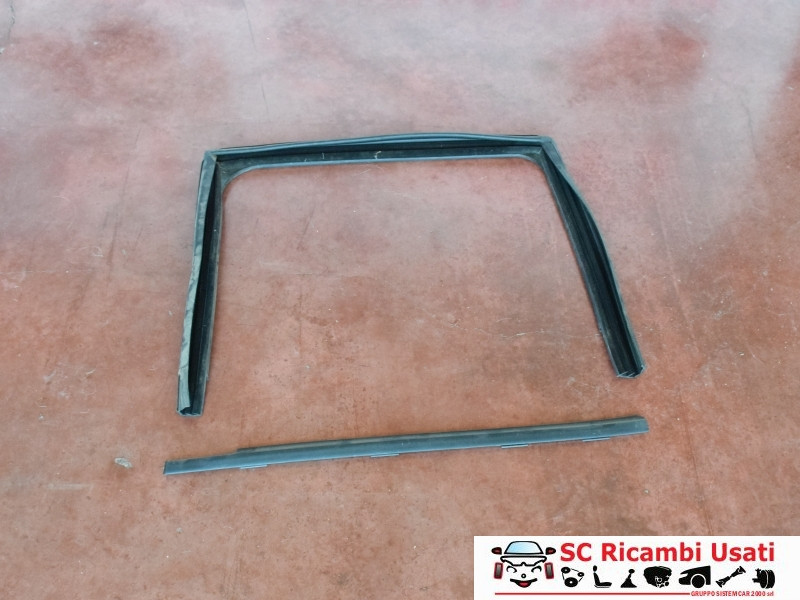 GUARNIZIONE PORTIERA POSTERIORE SINISTRA FIAT Panda 3° Serie (12>)