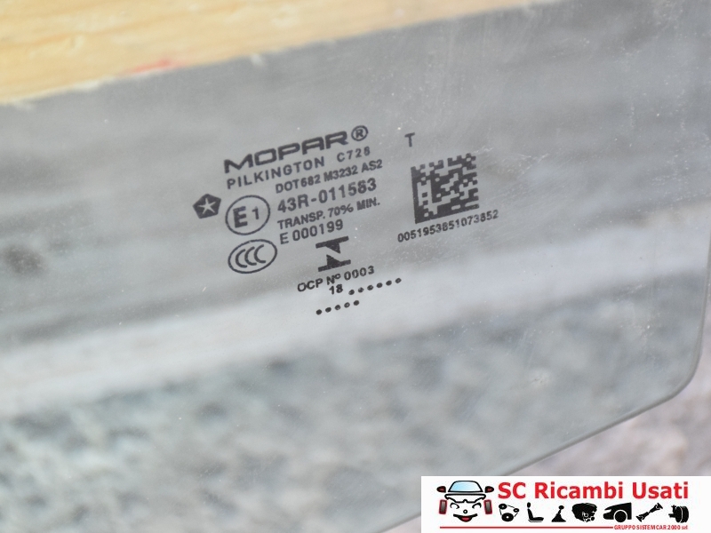 Vetro Scendente Posteriore Sinistro Jeep Renegade - 30233 Vetro Scendente Posteriore Sinistro Jeep Renegade - 30233