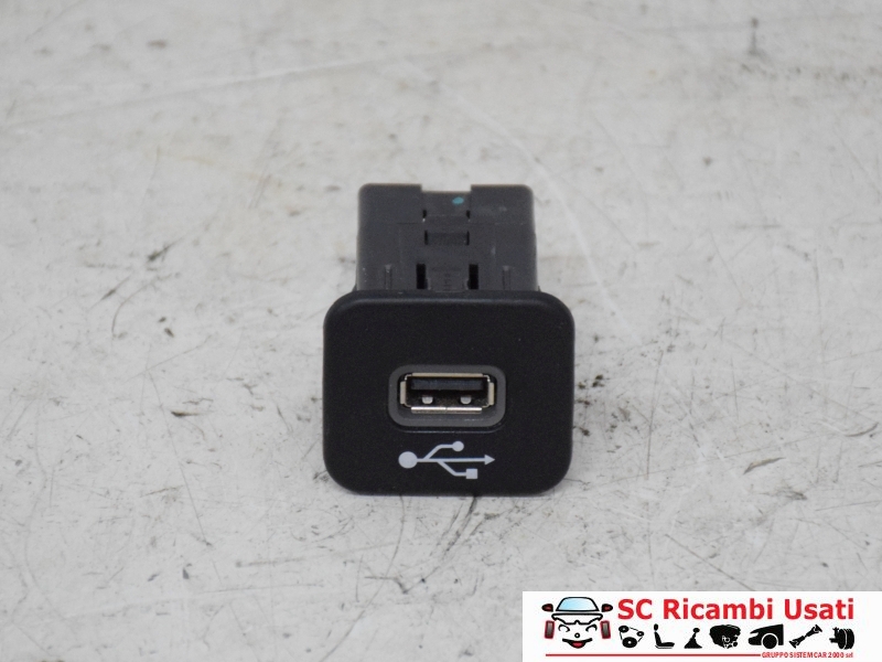 Presa Usb Jeep Renegade 735600659 - 32324
