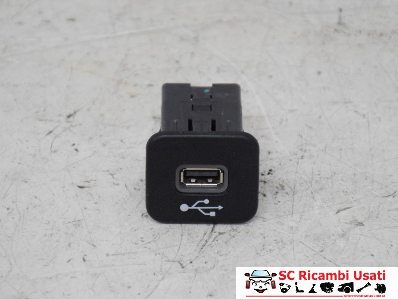 INTERFACCIA PRESA USB/INGRESSO AUX JEEP Renegade Serie 735600659 (14>18)