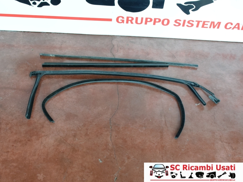 Guarnizione Guida Vetro Porta Sinistra Fiat 500