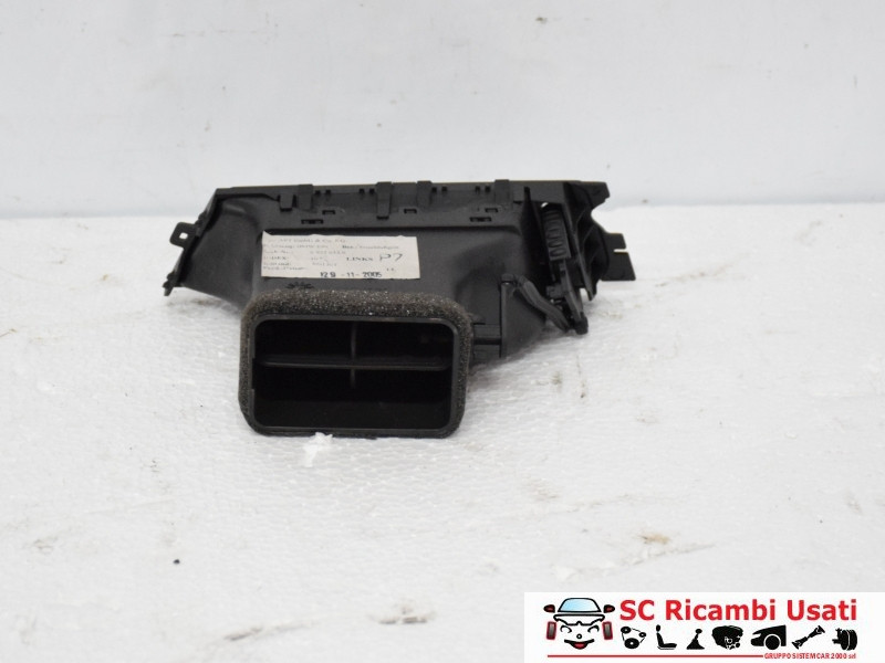BOCCHETTA ARIA CRUSCOTTO SX BMW Serie 3 E90 Berlina 64226922633 (05>08)