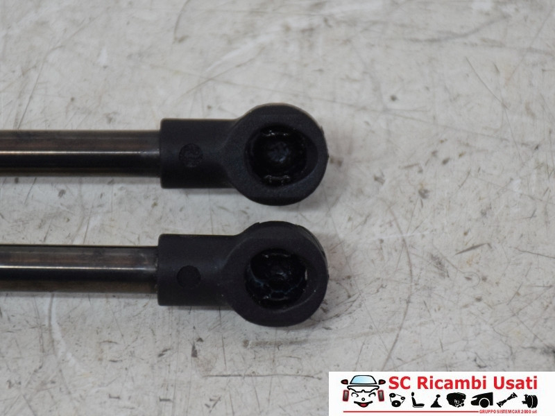 ATTUATORI SOLLEVAMENTO COFANO ANTERIORE DX E SX FIAT 500 L Serie (351_352) 51923979 (12>)