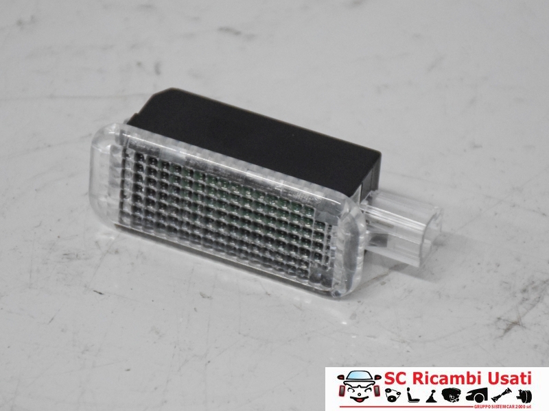 Luce Di Cortesia Interna Porsche Macan 4E0947415 - 35238 Luce Di Cortesia Interna Porsche Macan 4E0947415 - 35238