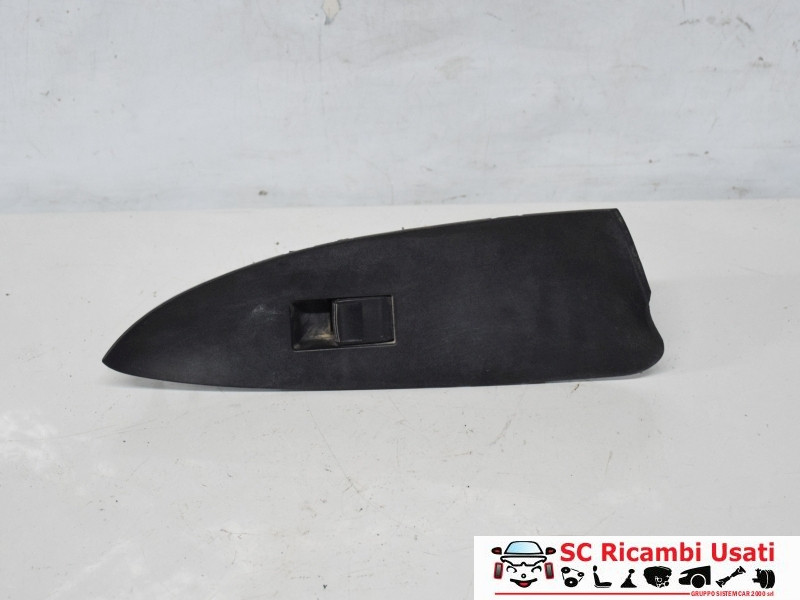 8481052030 PULSANTE ALZAVETRO ANTERIORE DX TOYOTA Rav4 4° Serie diesel