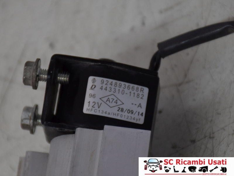 Valvola Tubo Aria Condizionata Renault Zoe 924893668R 4433101182 - 31615 Valvola Tubo Aria Condizionata Renault Zoe 924893668R 4433101182 - 31615