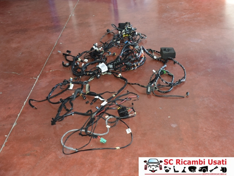 Cablaggio Abitacolo Renault Clio 4 Sw 241638526R - 31980 Cablaggio Abitacolo Renault Clio 4 Sw 241638526R - 31980