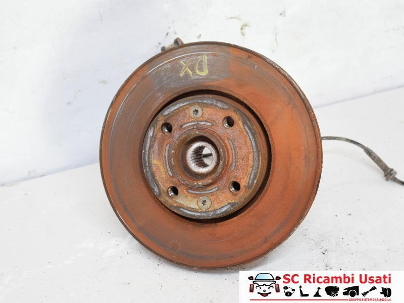 Mozzo Anteriore Destro Renault Clio 4 400145894R - 34469 Mozzo Anteriore Destro Renault Clio 4 400145894R - 34469