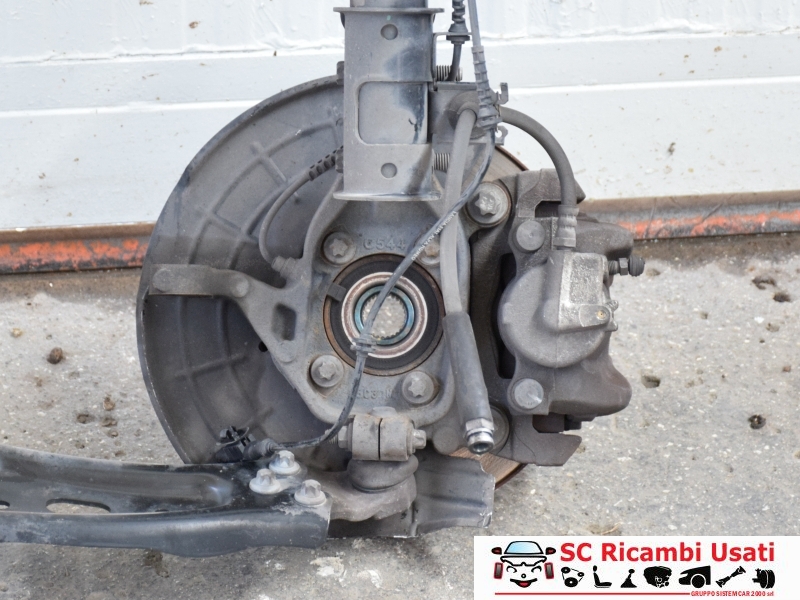 Mozzo Montante Anteriore Sinistro Jeep Renegade - 34522 Mozzo Montante Anteriore Sinistro Jeep Renegade - 34522