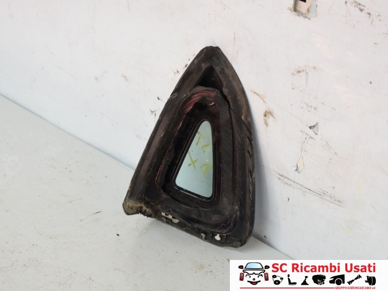 Vetro Fisso Posteriore Destro Renault Clio 4 833065735R - 34804 Vetro Fisso Posteriore Destro Renault Clio 4 833065735R - 34804