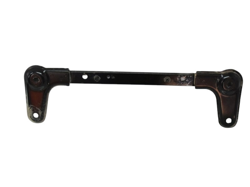 TRAVERSA PARAURTI ANTERIORE RENAULT Clio Serie IV 8200537419 (12>19)