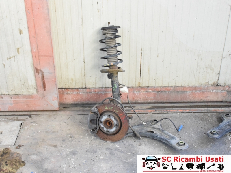 Mozzo Anteriore Sinistro Peugeot 208 1.4 Hdi  - 28680