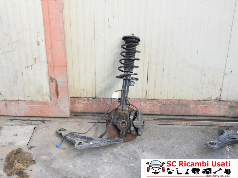 Mozzo Anteriore Sinistro Peugeot 208 1.4 Hdi  - 28680