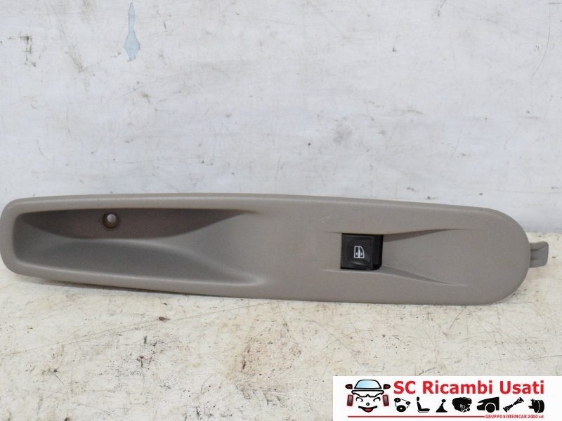 Pulsantiera Alzavetro Anteriore Dx Renault Zoe - 31671 Pulsantiera Alzavetro Anteriore Dx Renault Zoe - 31671