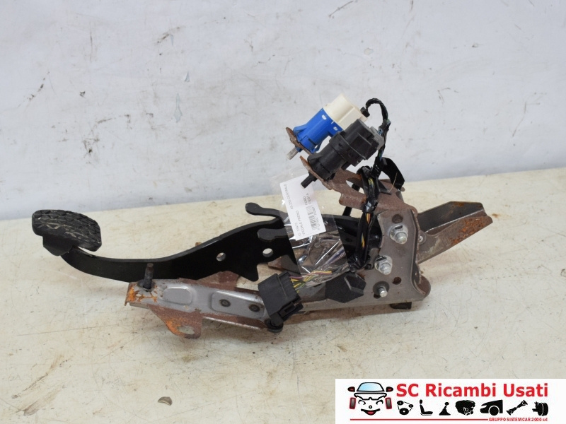 Pedale Freno Ford Fiesta Mk6 - 33475 Pedale Freno Ford Fiesta Mk6 - 33475