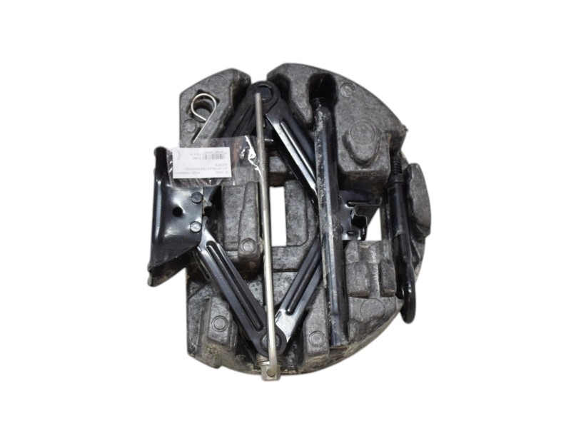 Kit Attrezzi Ford Fiesta Mk6 - 33562 Kit Attrezzi Ford Fiesta Mk6 - 33562