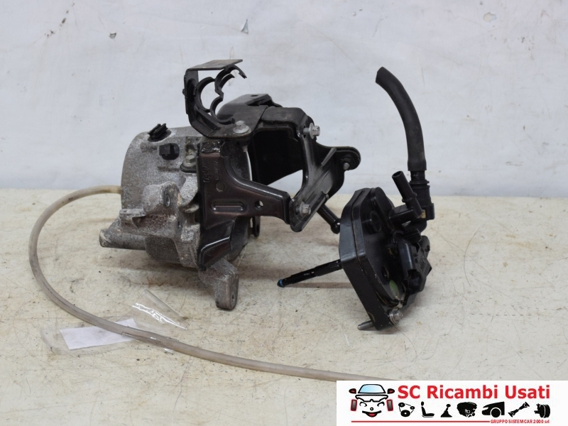 Supporto Filtro Olio Ford Fiesta Mk6 1.5 Cdti AV6Q9155AA AV6Q9180CA Supporto Filtro Olio Ford Fiesta Mk6 1.5 Cdti AV6Q9155AA AV6Q9180CA