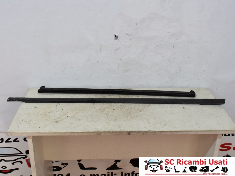 Raschiavetro Anteriore Sinistra Ford Fiesta Mk6 - 33577 Raschiavetro Anteriore Sinistra Ford Fiesta Mk6 - 33577