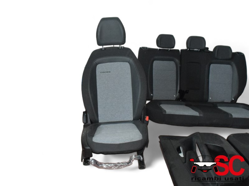 Sedili Fiat Tipo Cross