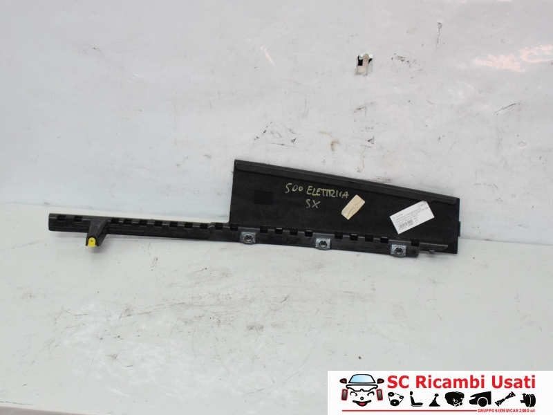 Modanatura Porta Sinistra Fiat 500 Elettrica 52138070 Modanatura Porta Sinistra Fiat 500 Elettrica 52138070
