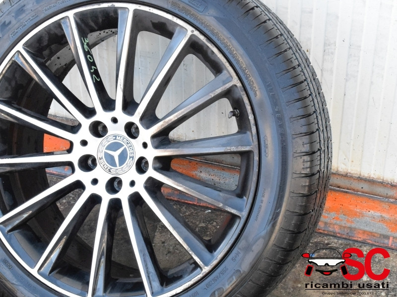CERCHIO IN LEGA MERCEDES GLC Serie (W253) A2534011900 (15>)