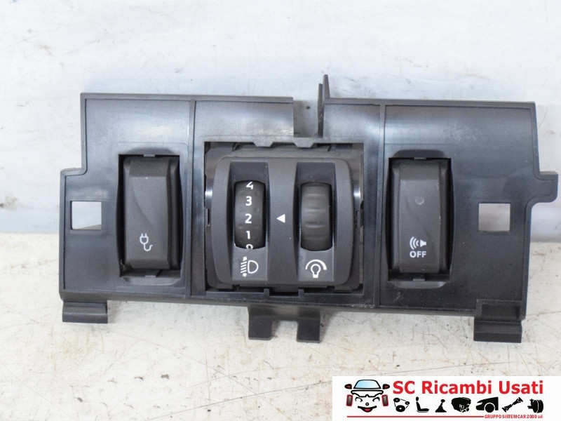 PULSANTE REGOLAZIONE ALTEZZA FARI RENAULT ZOE Serie 251900567R (13>18)