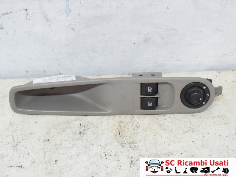 PULSANTIERA ANTERIORE SINISTRA RENAULT ZOE Serie 254116044R (13>18)