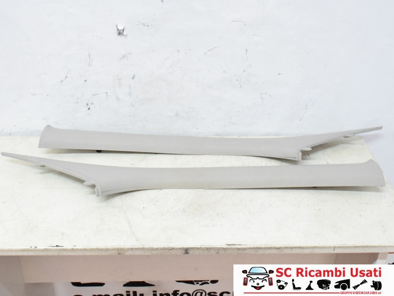 RIVESTIMENTO MONTANTE ANTERIORE SX E DX RENAULT ZOE Serie 769121889R (13>18)