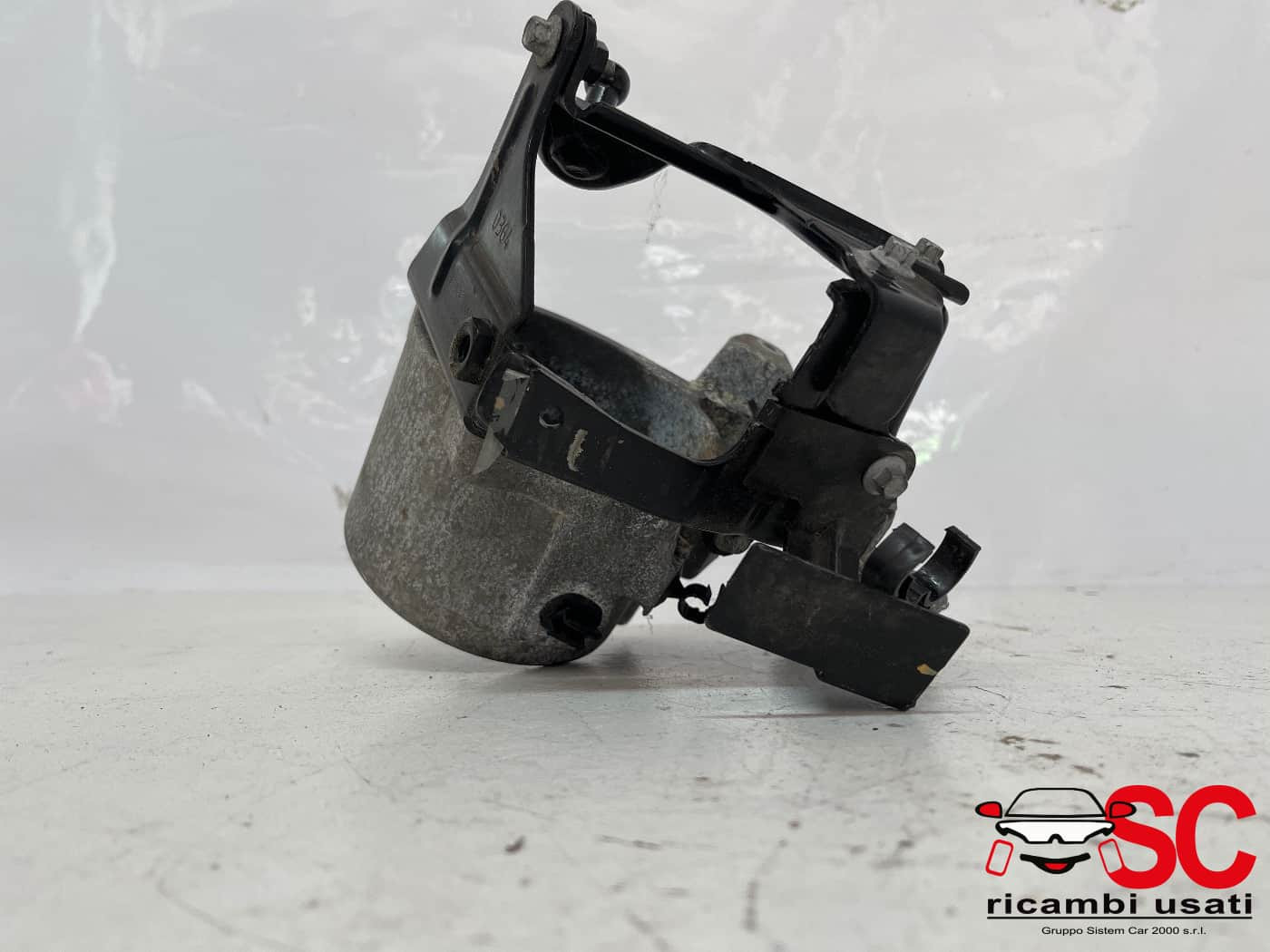 AV6Q9155AA SUPPORTO FILTRO OLIO FORD Fiesta 6° Serie diesel