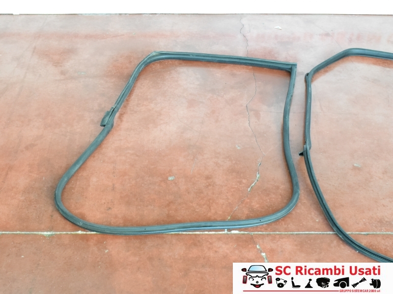 Guarnizioni Perimetrale Porta Mini One R56 51767151383 51767151384 - 30090