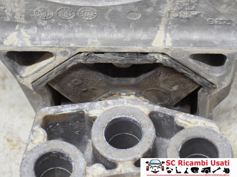 Supporto Motore Alfa Romeo Giulietta 1.4 T-Jet 51838159 - 33639